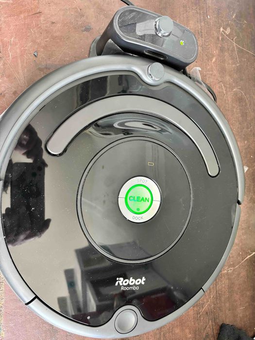 Прахосмукачка робот RUMBA 671