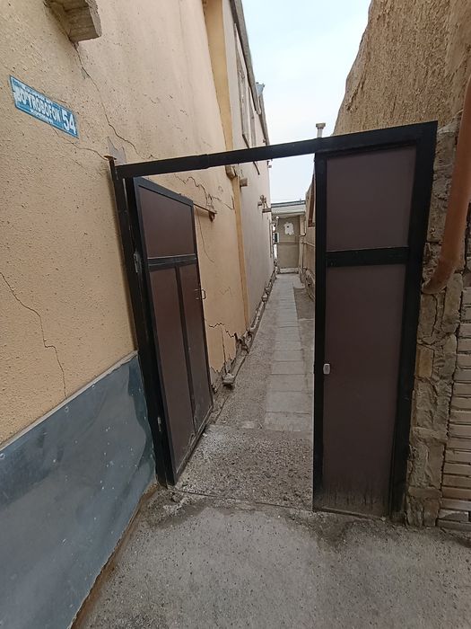 Eski hovli sotiladi 4 soʻtiqli eski shaharda