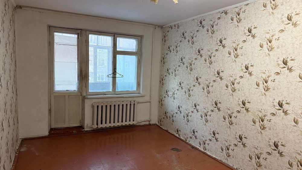 Продам 2 к в 20 мкр улучшенной планировки 2/5