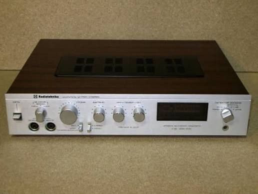 Продам магнитофон ссср