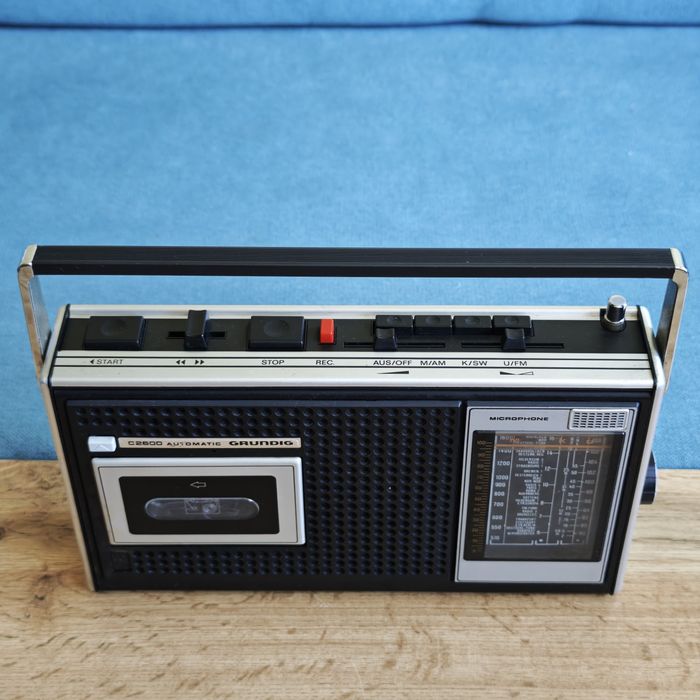 Немски Ретро Радиокасетофон Grundig C2600 Automatic – Класика от 70-те години