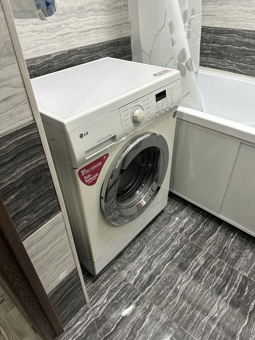 Продам стиральную машину LG