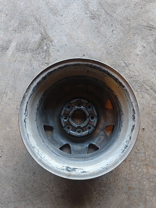 Продам штампованный диск