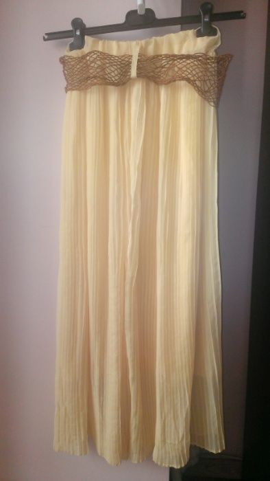 fusta dama galbena inclusa cureaua