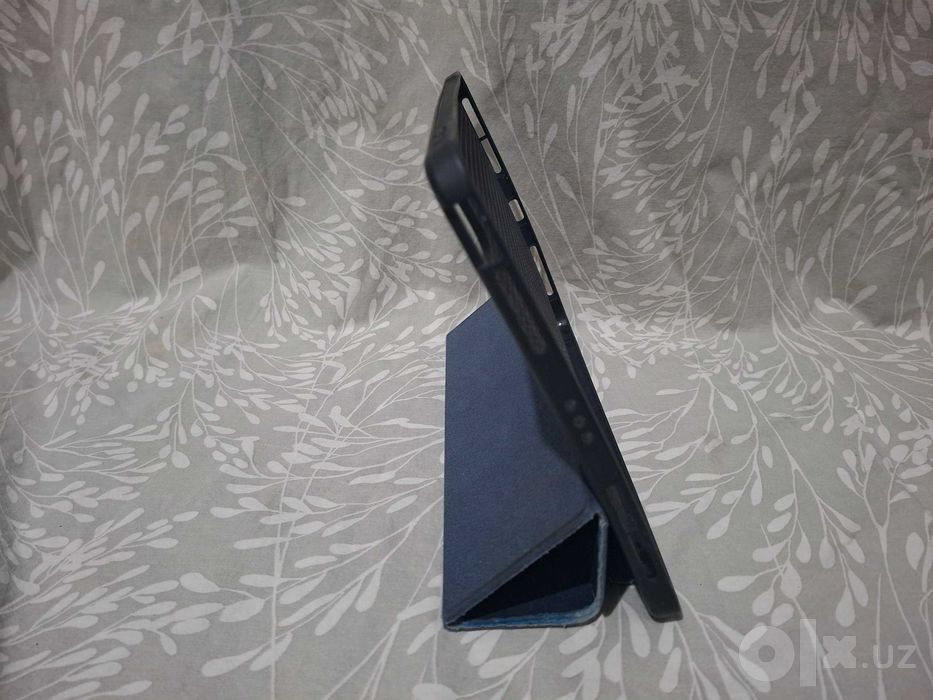 iPad Pro 11 uchun chexol (2022/2021/2020/2018) Pencilga joy bilan