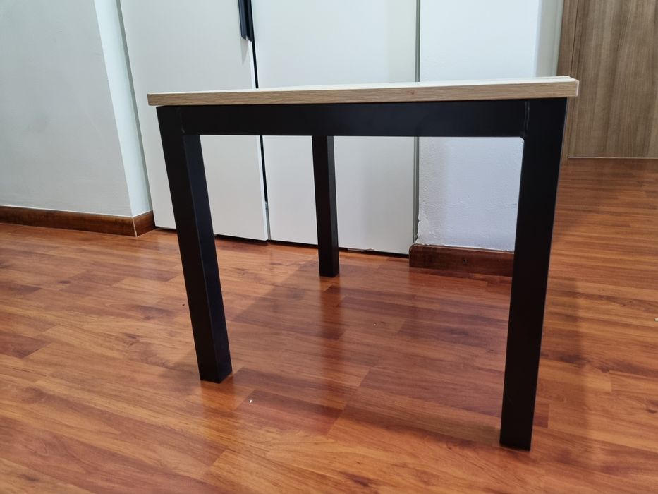 Продам журнальный столик