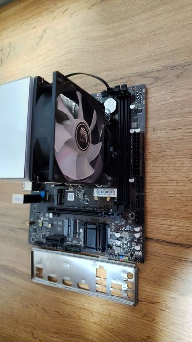 i5 12400f H610 M