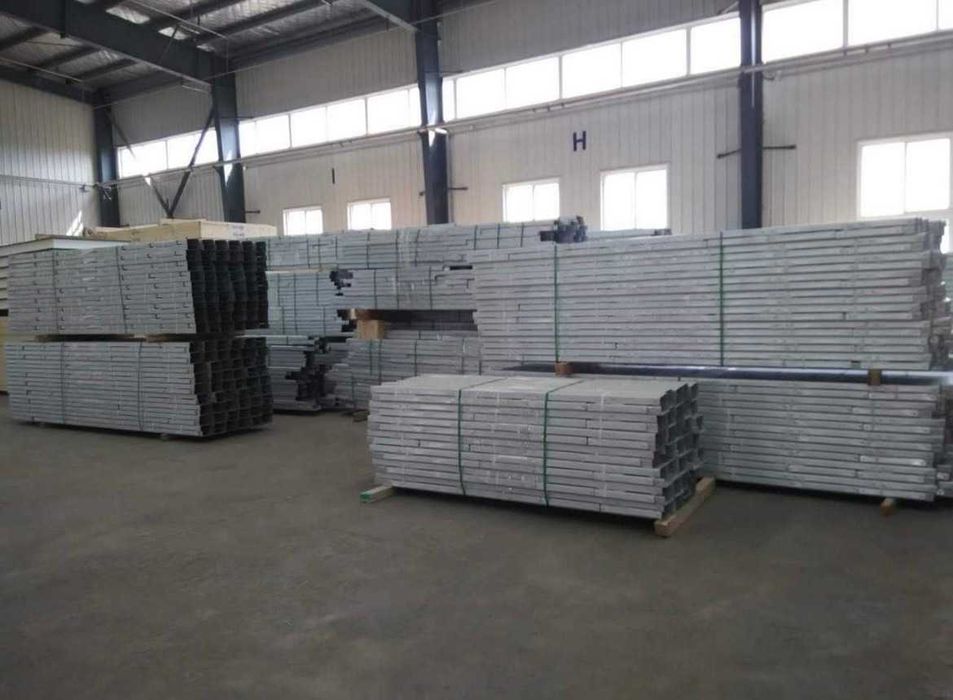 Бунгало, Къща, Къщи, Фургони, Контейнери, Гаражи-6.21м²