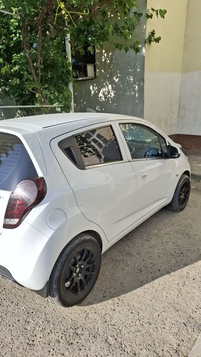 Chevrolet Spark 2011 — 3