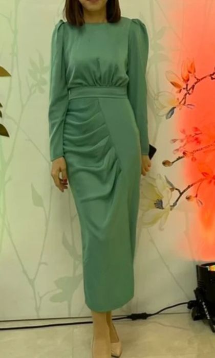 Продаю  платят  очень  красивая