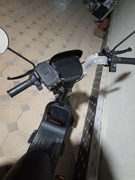 Скутер идеал холатта