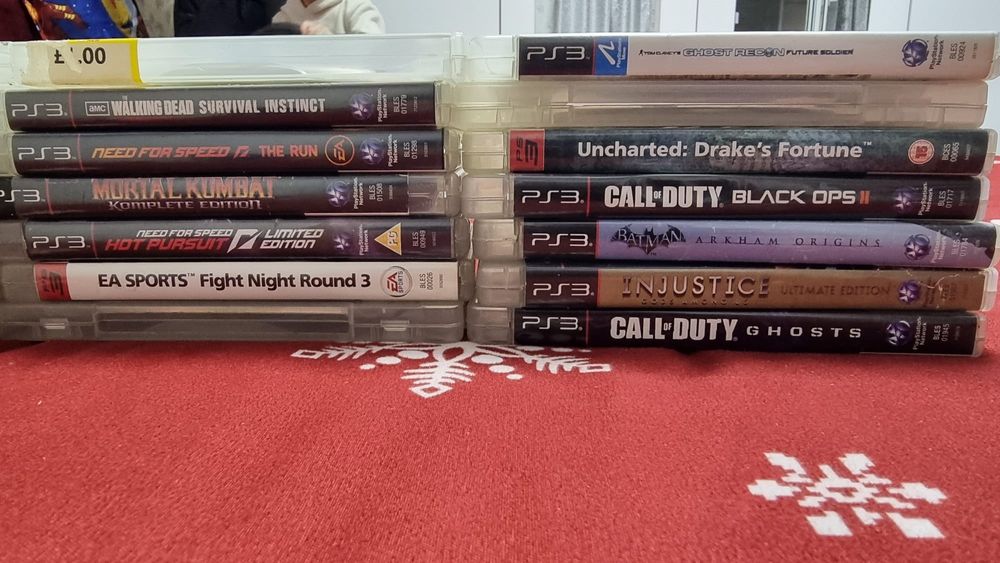 Vand jocuri ps3  lot de 71 jocuri