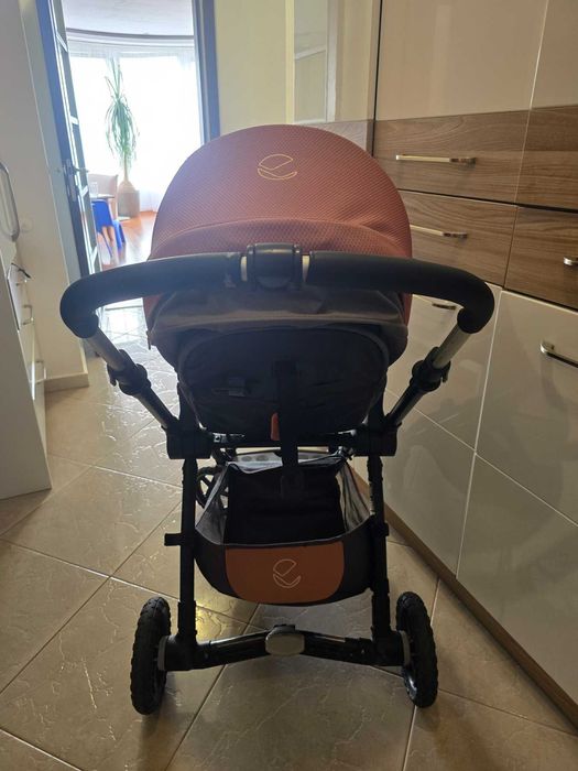 Бебешка количка Jane Kendo  (2в1, кош за новородено + столче за кола)