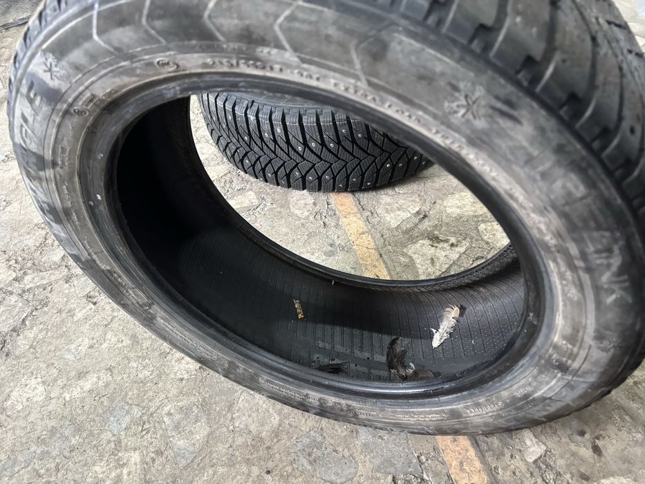 Продам Шины зимние