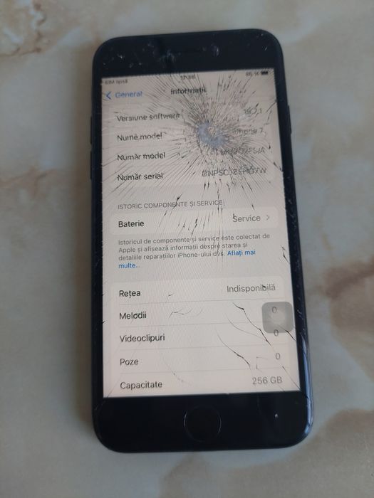 Vând Apple iPhone 7 de 256GB Black spart dar funcțional //poze reale