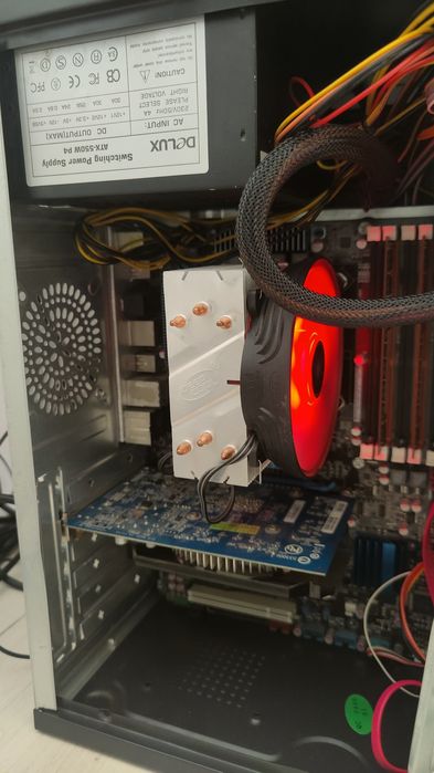 Calculator intel 6 core 12 T , 8GB ram, 1Gb video