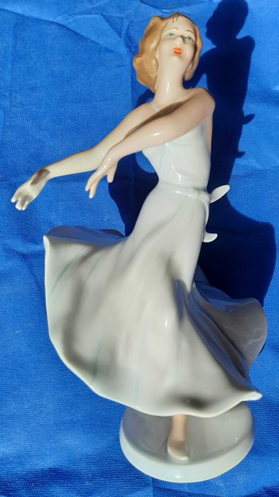 Figurine decorative-3 tipuri diferite,portelan, manual, inscriptionate