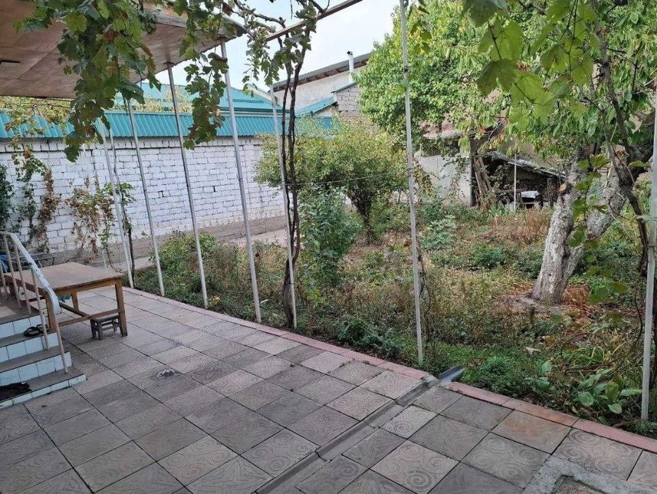 Продаю участок 4 соток 6 комната. ЯНГИАБАД