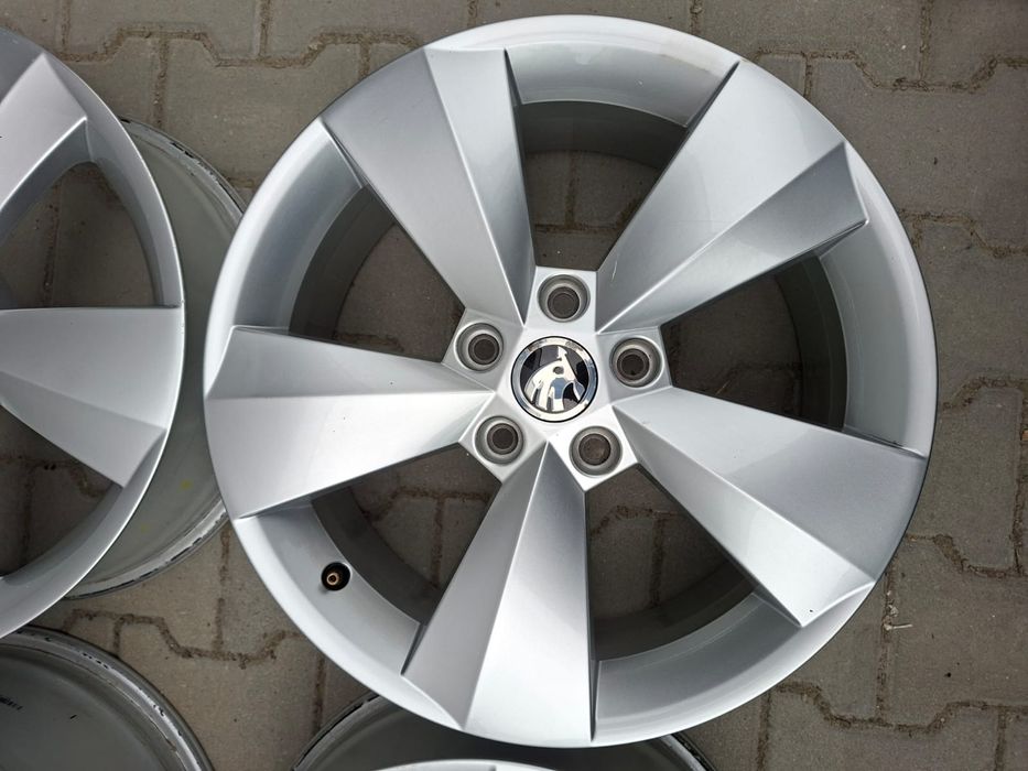 Jante Originale Skoda 17 5x112 Octavia Superb Karoq Yetti etc