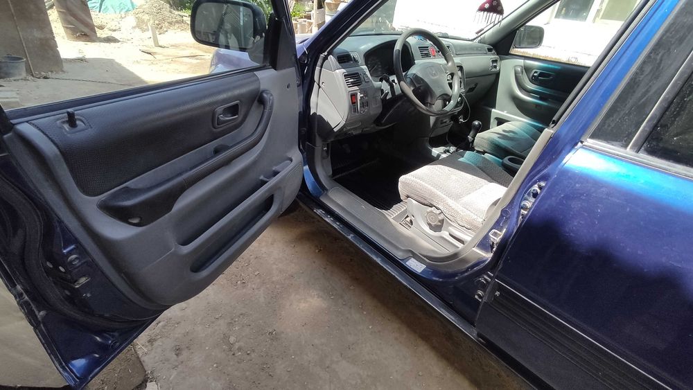 Продам Honda CR-V