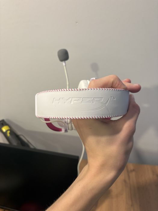 Продам наушники HyperX cloud 2