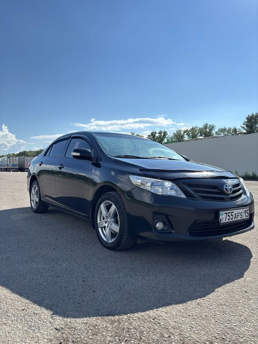 TOYOTA Corolla 2011 год