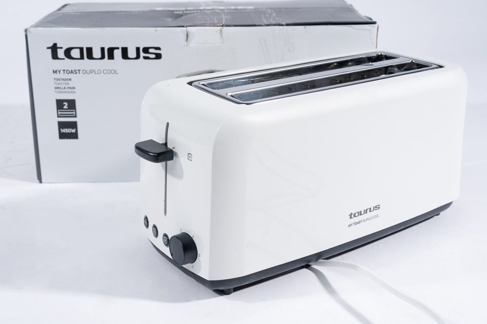 Чисто нов тостер за филийки TAURUS 1450w
