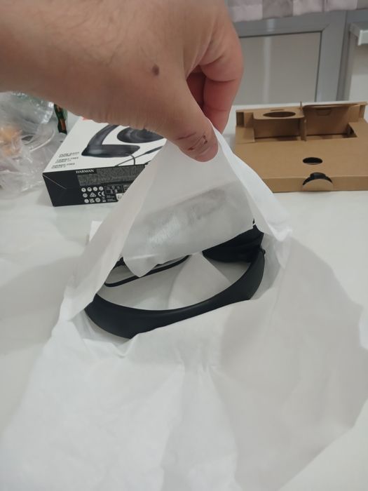 Наушники JBL TUNE530