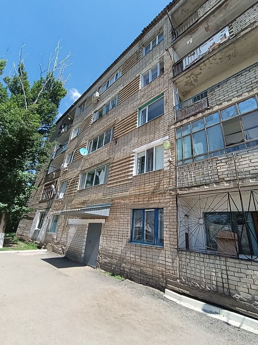 Продается комната в общежитии район 31 школа