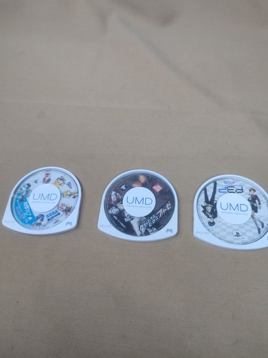 Диски PlayStation Portable (PSP).
