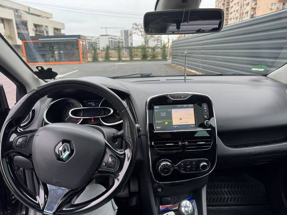 Renault  Clio  4.