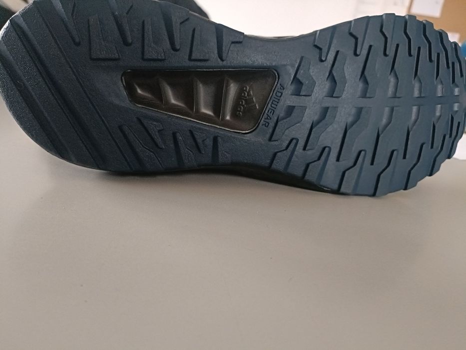 Adidași Adidas măsură 45
