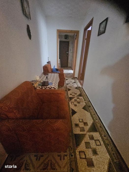 Inchiriez apartament  cu 3 camere G Enescu