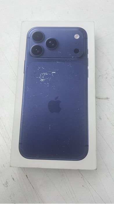 iphone 17 pro max или айфон 17 про макс