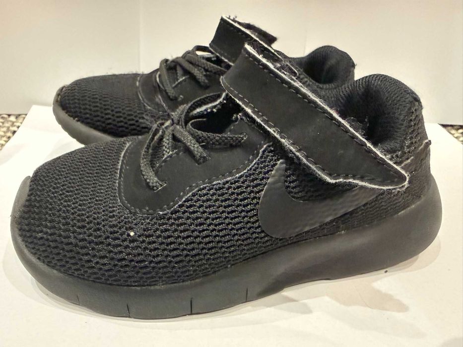 Adidasi negri copii Nike Tanjun pentru alergare