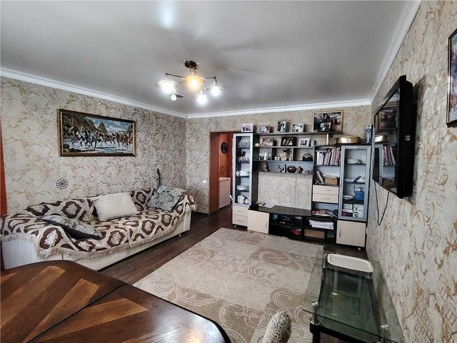 3 комнатная квартира УП по Момышулы. Рядом Алтын Арай.