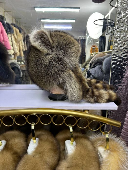 Шапка енота натуральный