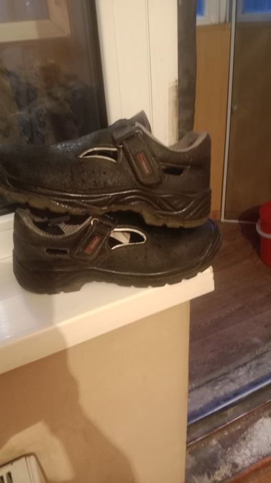 Продам  униформу.Спец одежда.