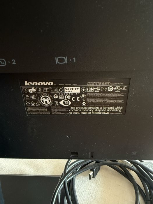 Монитор для работы и учебы Lenovo