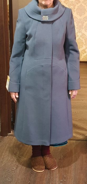 Продам женское пальто