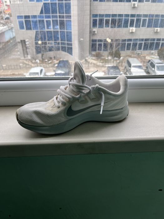 Б/у найк кросовка