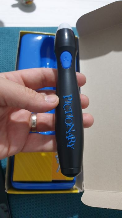 Joc de societate MATTEL Pictionary Air Engleza