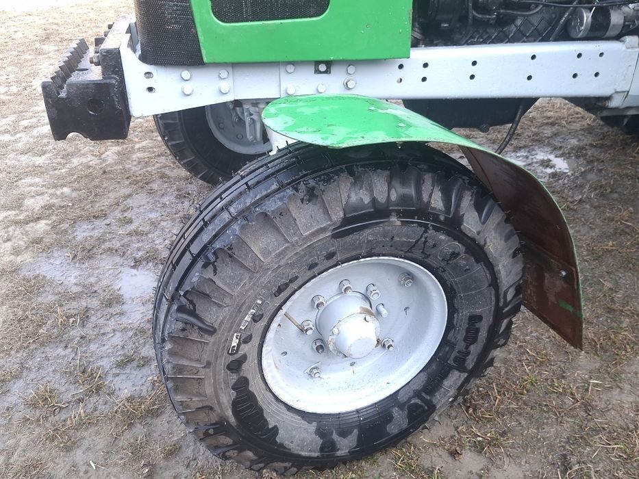 Traktor ttz 80.10