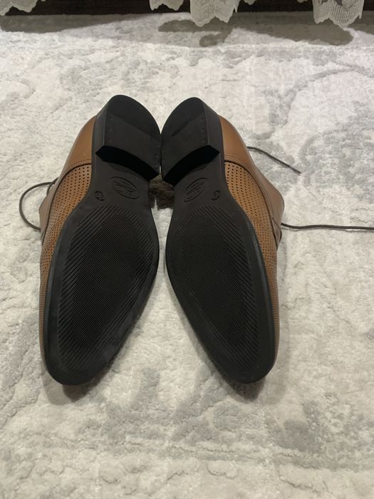 Vand pantofi barbati