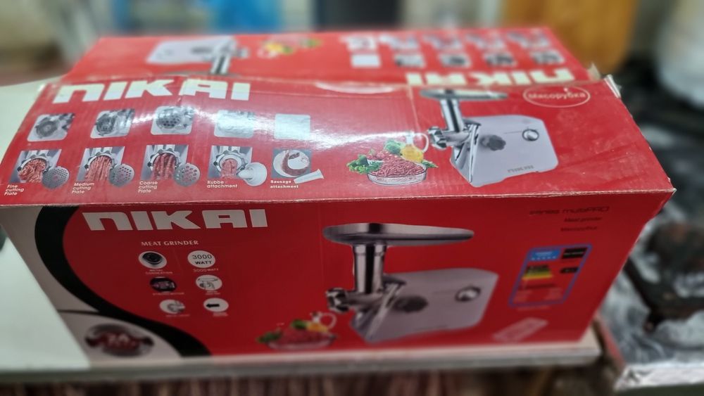 Продаётся электромясорубка