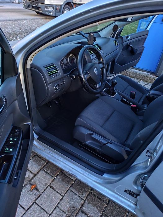 Golf 5 de vânzare