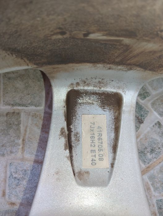 Алуминиеви джанти Ronal 5*114.3*16 със зимни гуми Kumho 205/60/16 23 г