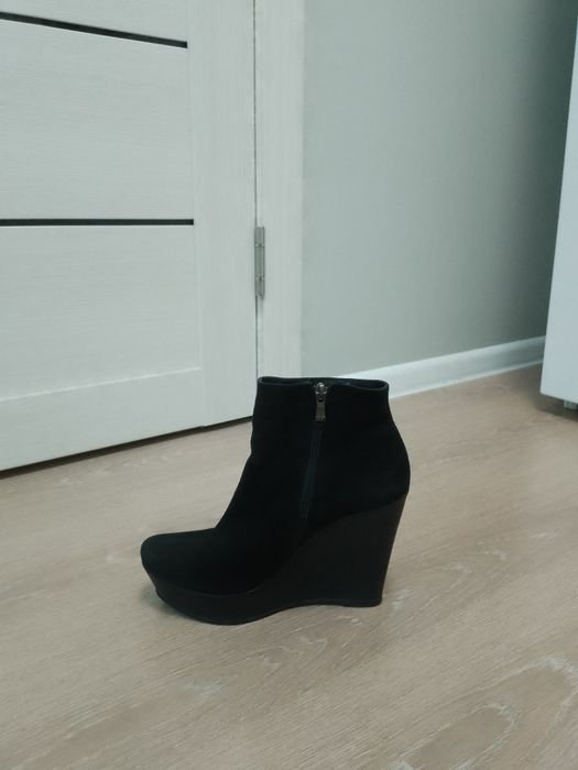 Ботильоны замшевые