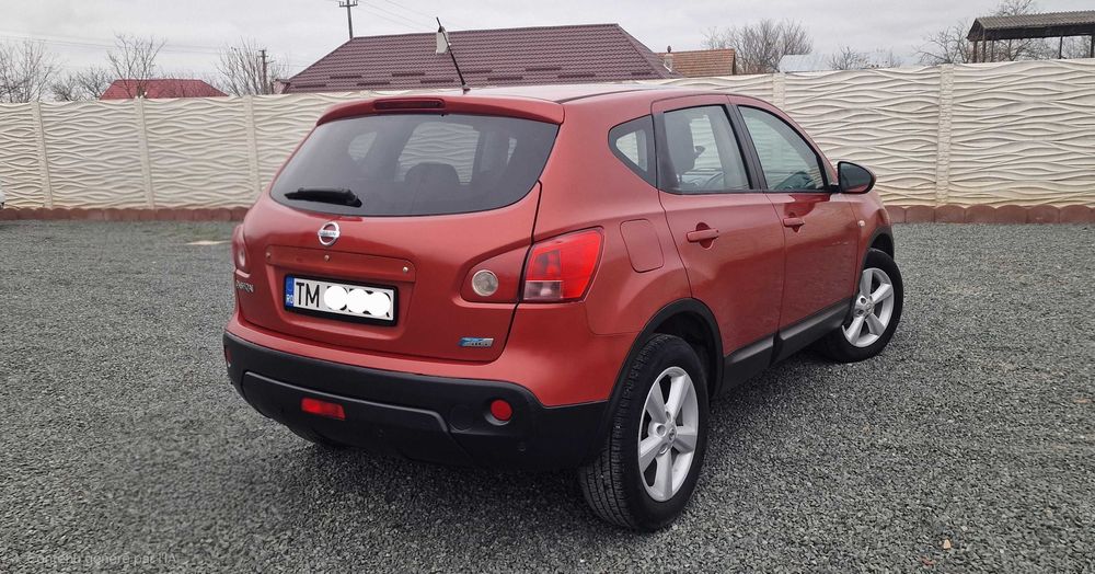 Nissan Qashqai 2.0L dci 150 cp 4x4 tekna