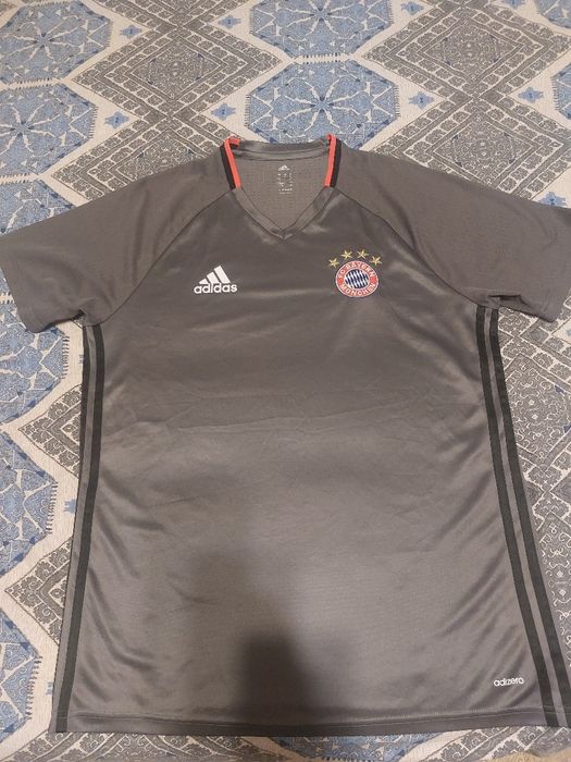 Tricou original Bayern Munchen!
